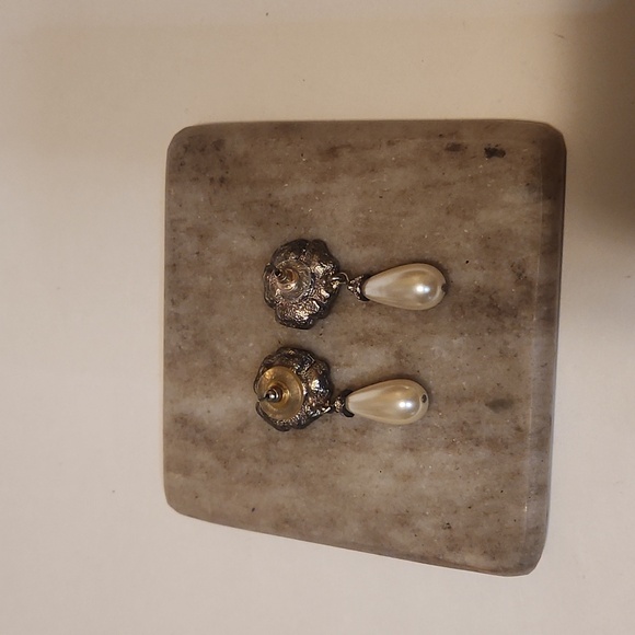 Vintage Crystal Pearl Drop Earrings - Picture 4 of 6